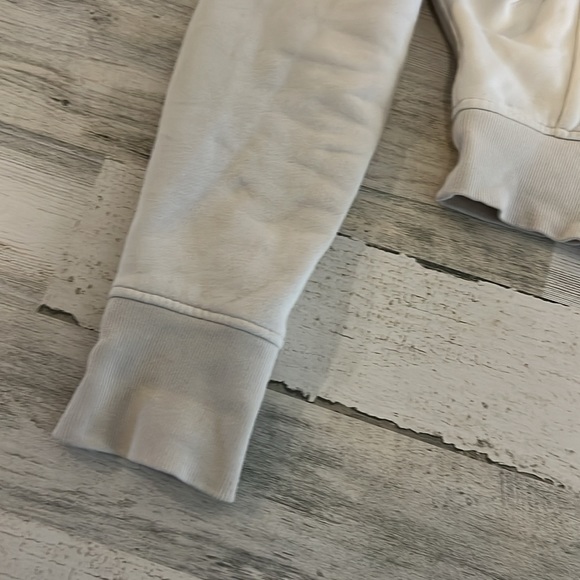 Lululemon cropped Zip Hoodie - Picture 3 of 9